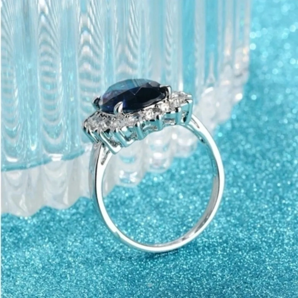 925 Sterling Silver Oval Blue Sapphire Ring - Picture 5 of 8